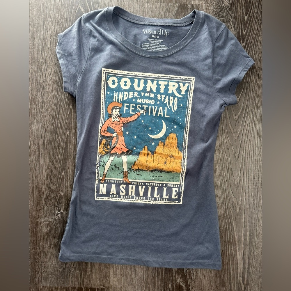 Country T-shirt .. Nashville, Size medium